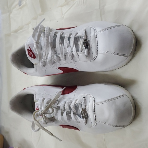 Shoes - Picture 1 of 4